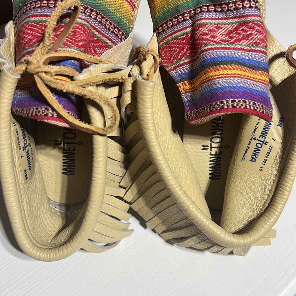 Minnetonka Frisco Deerskin Serape Fringe - Picture 13 of 15